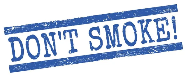 タバコを吸うな 青いグラニー線に書かれたテキストスタンプサイン — ストック写真
