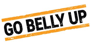 Siyah-turuncu dikdörtgen mühür işareti üzerine yazılmış Belly Up metni git.