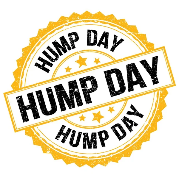Hump Day Text Napsaný Žlutočerném Kruhovém Razítku Royalty Free Stock Obrázky