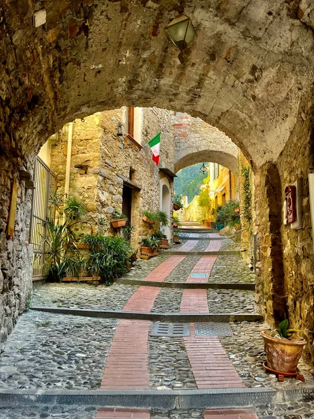 美しいイタリア半島を歩くと賞賛 — ストック写真