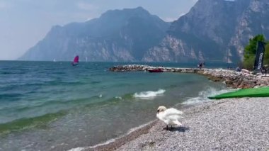 Güzel İtalyan Yarımadası 'nda yürüyorum ve hayranlık duyuyorum