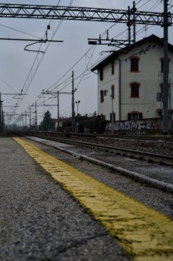 İtalya 'nın en büyüleyici ve gizli yerlerinde gezen ve resimlerini çeken