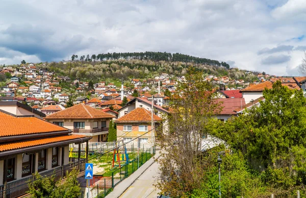 Saraybosna Bosna Mayıs 2023 Miljacka Nehri Üzerindeki Binalar — Stok fotoğraf