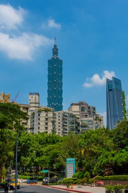 Taipei, Tayvan - 2 Eylül 2024 - Xiangshan Fil Dağı 'ndan Taipei silueti