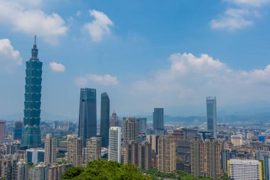 Taipei, Tayvan - 2 Eylül 2024 - Xiangshan Fil Dağı 'ndan Taipei silueti