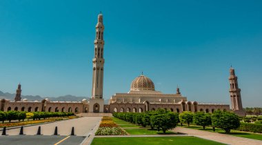 Muscat, Umman - 3 Mayıs 2024 - Sultan Qaboos Grtand Camii