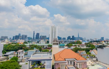 Ho Chi Minh Şehri, Vietnam - 2 Ekim 2024 - Saygon 'un panoramik hava manzarası 7. Bölge çatısı