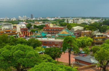 Tainan, Tayvan - 5 Eylül 2024 - Anping Eski Kalesi 'nden Tainan' ın hava manzarası