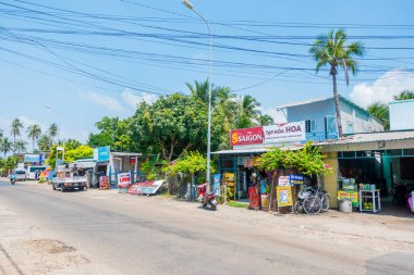 Mui Ne, Vietnam - 7 Ekim 2024 - Mui Ne tatil beldesinde sokaklar
