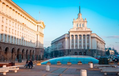 Sofya, Bulgaristan - 2 Şubat 2025 - Sofya 'daki Ulusal Meclis Meydanı