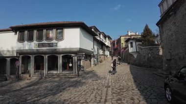 Filibe, Bulgaristan - 7 Şubat 2025 - Filibe Eski Kentinde tarihi binalar