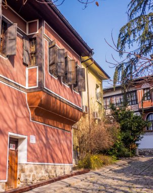 Filibe, Bulgaristan - 4 Şubat 2025 - Eski Filibe 'deki tarihi binaları restore etti