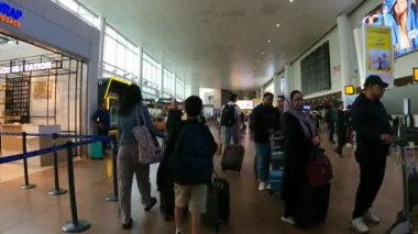 Brüksel, Belçika - 1 Nisan 2025 - BRU Havaalanı