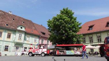 Sighisoara, Romanya - 7 Nisan 2025 - Sighisoara 'nın tarihi merkezi