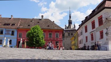 Sighisoara, Romanya - 7 Nisan 2025 - Sighisoara 'nın tarihi merkezi