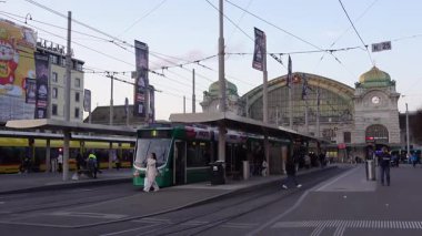 Basel, İsviçre - 5 Mart 2025 - Basel SBB İstasyonu