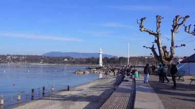 Cenevre, İsviçre - 5 Mart 2025 - Cenevre Gölü kıyıları 