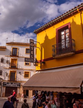 Cordoba, İspanya - 10 Mayıs 2025 - Cordoba 'nın tarihi merkezi