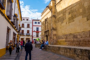 Cordoba, İspanya - 10 Mayıs 2025 - Cordoba 'nın tarihi merkezi