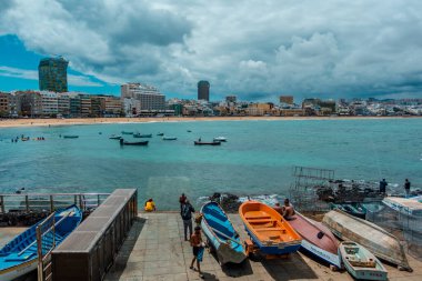 Las Palmas, Gran Canaria (İspanya) - 14 Mayıs 2025 - Las Canteras Plajı