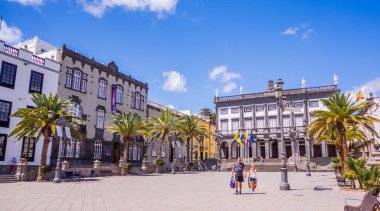 Las Palmas (Gran Canaria), İspanya - 13 Mayıs 2025 - Santa Ana Meydanı, Eski Vegueta Kasabası