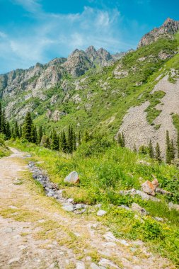 Ala Archa Ulusal Parkı, Kırgızistan 'daki göz kamaştırıcı ve güzel manzaralar