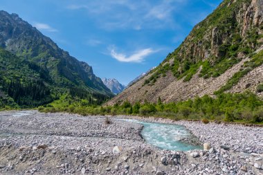 Ala Archa Ulusal Parkı, Kırgızistan 'daki göz kamaştırıcı ve güzel manzaralar