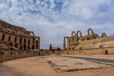 El Jem, Tunus 'taki çarpıcı Roma Kolezyumunun içinde