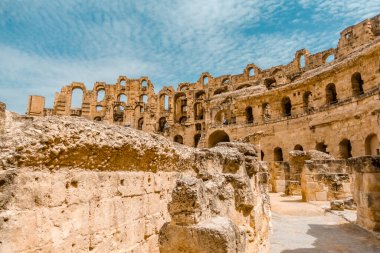 El Jem, Tunus 'taki çarpıcı Roma Kolezyumunun içinde