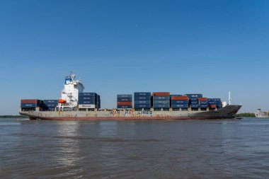 Konteynır kargo gemisi Wan Hai 171 Hatlar, ihracat ticaret ticaret lojistiği ve Uluslararası taşımacılık, nakliye denizcilik. Bangkok, Tayland 03 Ocak 2024.