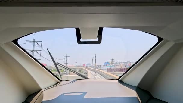 现代高速单轨列车在高架桥上转弯 从驾驶舱看 没有司机 没有自动驾驶仪 没有自动控制 — 图库视频影像