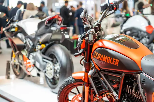 Rood Oranje Ducati Scrambler Motorfiets Thailand Bangkok Maart 2024 — Stockfoto