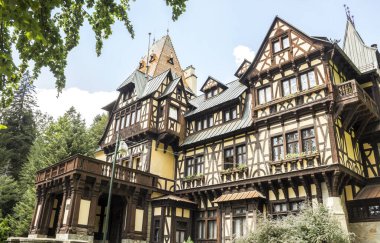 Sinaia Romanya: Peles kalesi, Avrupa 'nın Karpat Dağları' nın tabanındaki ünlü Neo-Rönesans şatosu