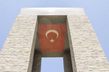 Çanakkale Şehitleri Anıtı, Türkiye 'nin Gelibolu Muharebesi' ne katılan Türk askerlerinin anısına düzenlenen bir savaş anıtı.