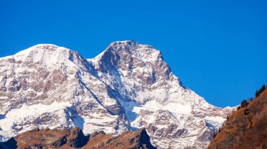 Buz ve karla kaplı Rosa Massif tepeleri (Piedmont, Kuzey İtalya, Vercelli Eyaleti), Beyaz Dağ 'dan sonra Avrupa' nın en yüksek ikinci dağıdır..