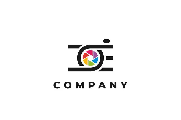 C ve E harfi fotoğraf stüdyosu kamera lensi logosu