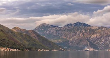 Gemi dükkânı sabah Kotor Körfezi 'ne varacak..