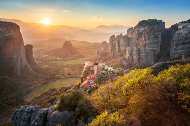 St. Rousanou Manastırı, Yunanistan 'ın orta kesimindeki Thessaly kentindeki Meteora manastırı bünyesinde yer alan bir Doğu Ortodoks manastırıdır.