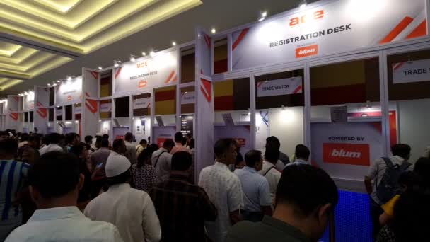 Mumbai India November 2022 Visitors Queuing Infront Registration Counter Entering — Stock Video