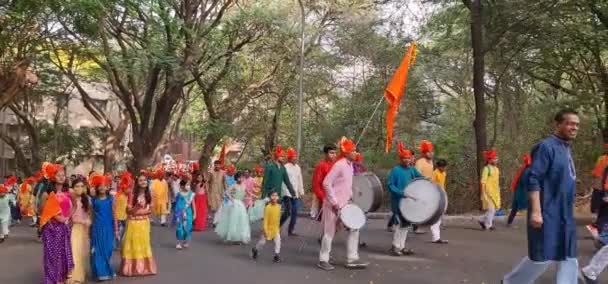 Mumbai India Maart 2023 Mensen Vieren Gudi Padwa Gudhi Padwa — Stockvideo