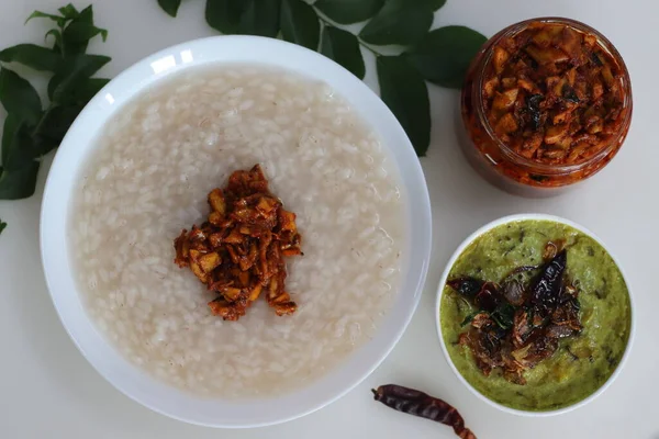 Kanji Und Kadumanga Reisbrei Zubereitet Mit Kerala Matta Reis Serviert — Stockfoto