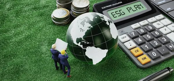 Karbondioksit vergisi, hesap makinesi, yeşil küre, bozuk para ve çim üzerindeki belgeyi, çevre finansmanı, sürdürülebilirliği ve küresel iklim politikasını temsil eden işadamlarının 3D çizimi