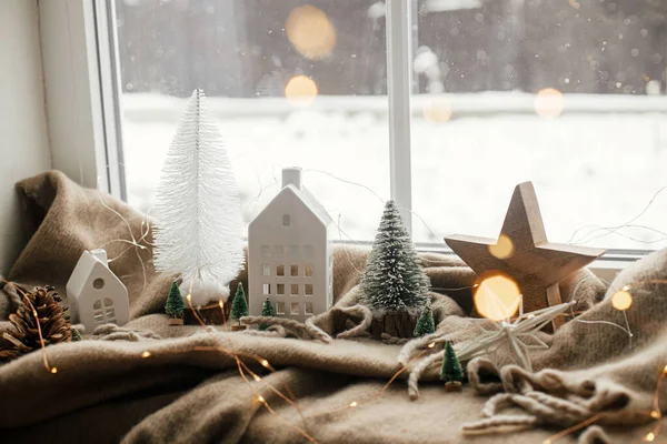 Jul Stilleben Vinter Hygge Hem Snygg Jul Dekorationer Träd Ljus — Stockfoto