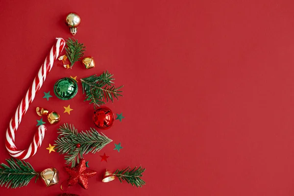 Árbol Navidad Concepto Vacaciones Invierno Elegante Árbol Navidad Hecho Ramas —  Fotos de Stock