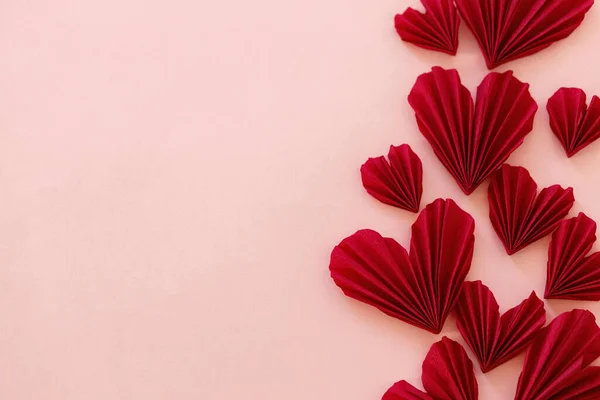 Happy Valentine Day Stylish Red Hearts Flat Lay Pink Paper — Zdjęcie stockowe