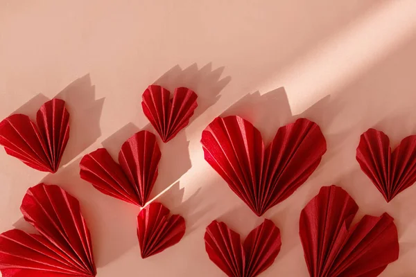 Happy Valentine Day Stylish Red Hearts Flat Lay Pink Paper — Fotografia de Stock