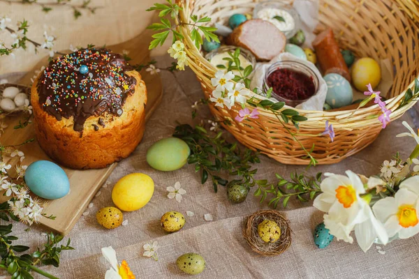 Homemade Easter Bread Natural Dyed Easter Eggs Ham Beets Butter — Foto de Stock