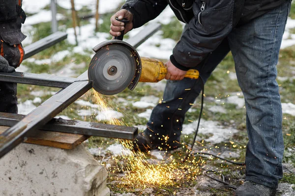 Worker Cutting Metal Angle Grinder Machine Welding Iron Close Circular — Stock Photo, Image