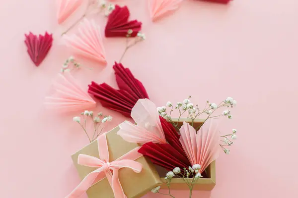 Grattis Alla Hjärtans Dag Snygg Rosa Och Röda Hjärtan Blommor — Stockfoto