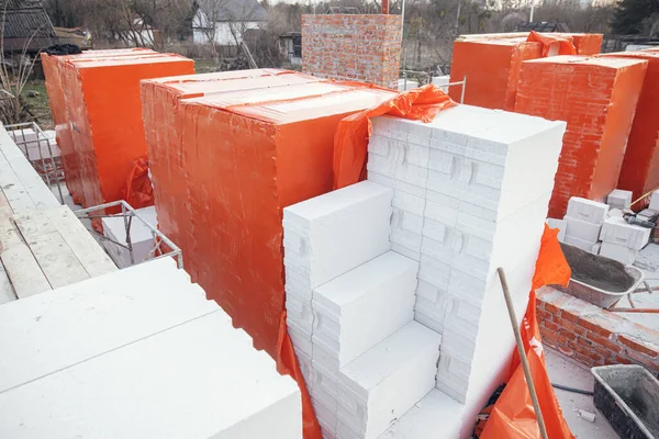 Autoclaved Aerated Blocks Concrete Foundation Process House Building Stacks White — Stockfoto